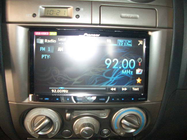 ลูกค้านำ รถยนต์ ISUZU D-MAX CAB มาติดตั้ง 2 ดิน PIONEER AVH-P3450 DVD กับทางร้าน