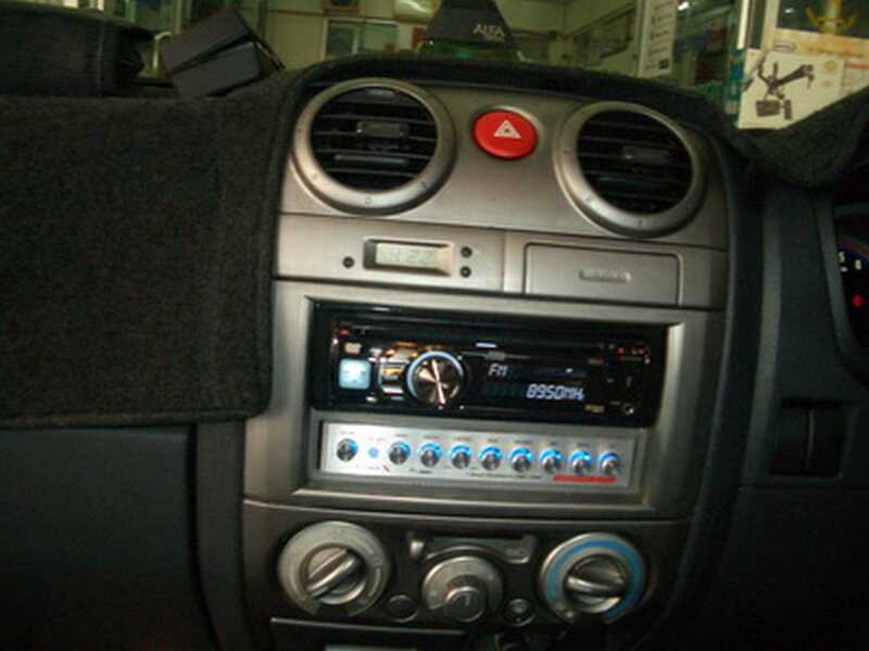ลูกค้านำ รถยนต์ ISUZU D-MAX มาติดตั้ง วิทยุ JVC 5505 DVD กับ ปลี FORMULA X 888 กับทางร้าน